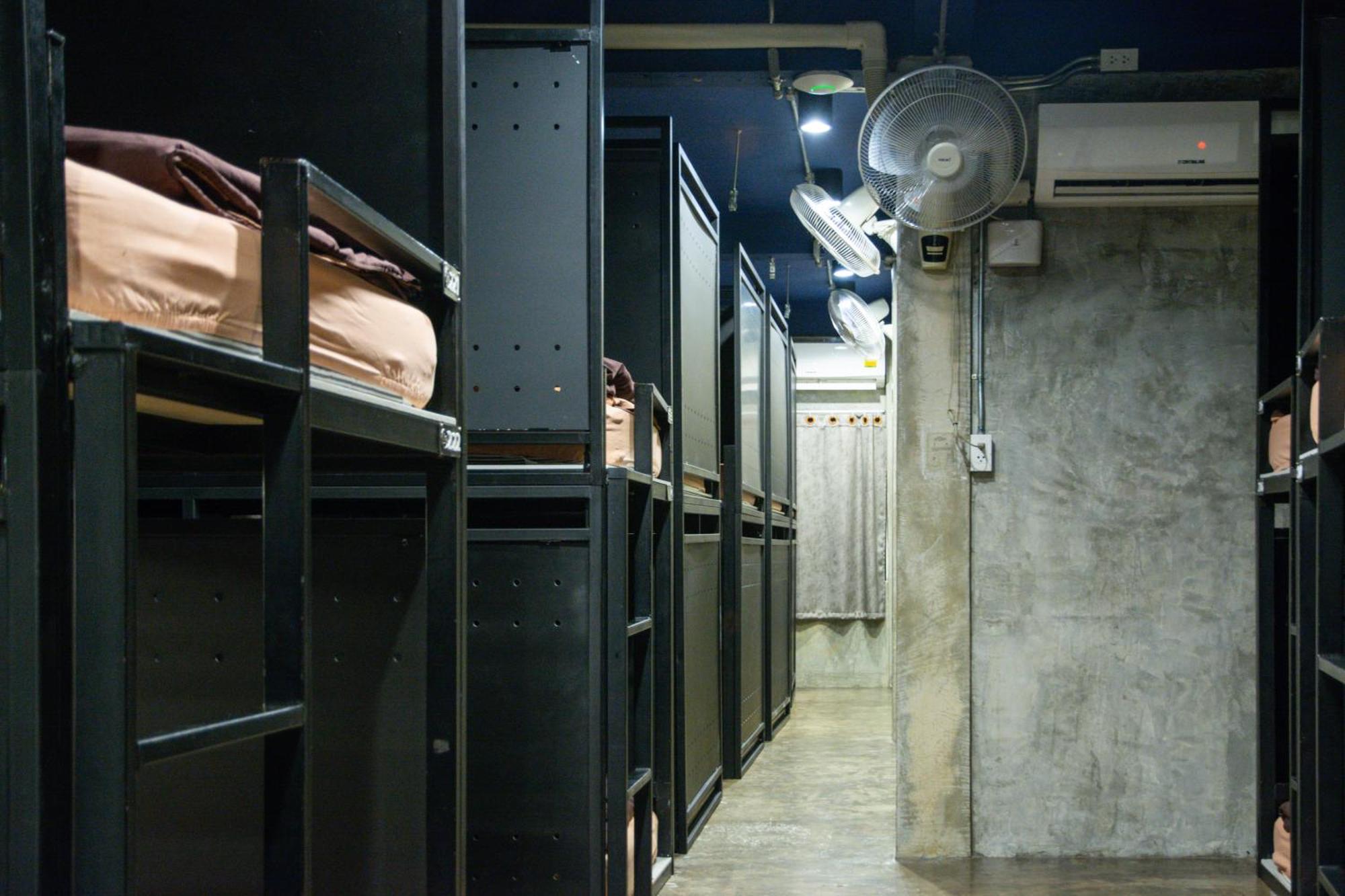 Area81 Hideout Hostel Bangkok Eksteriør bilde